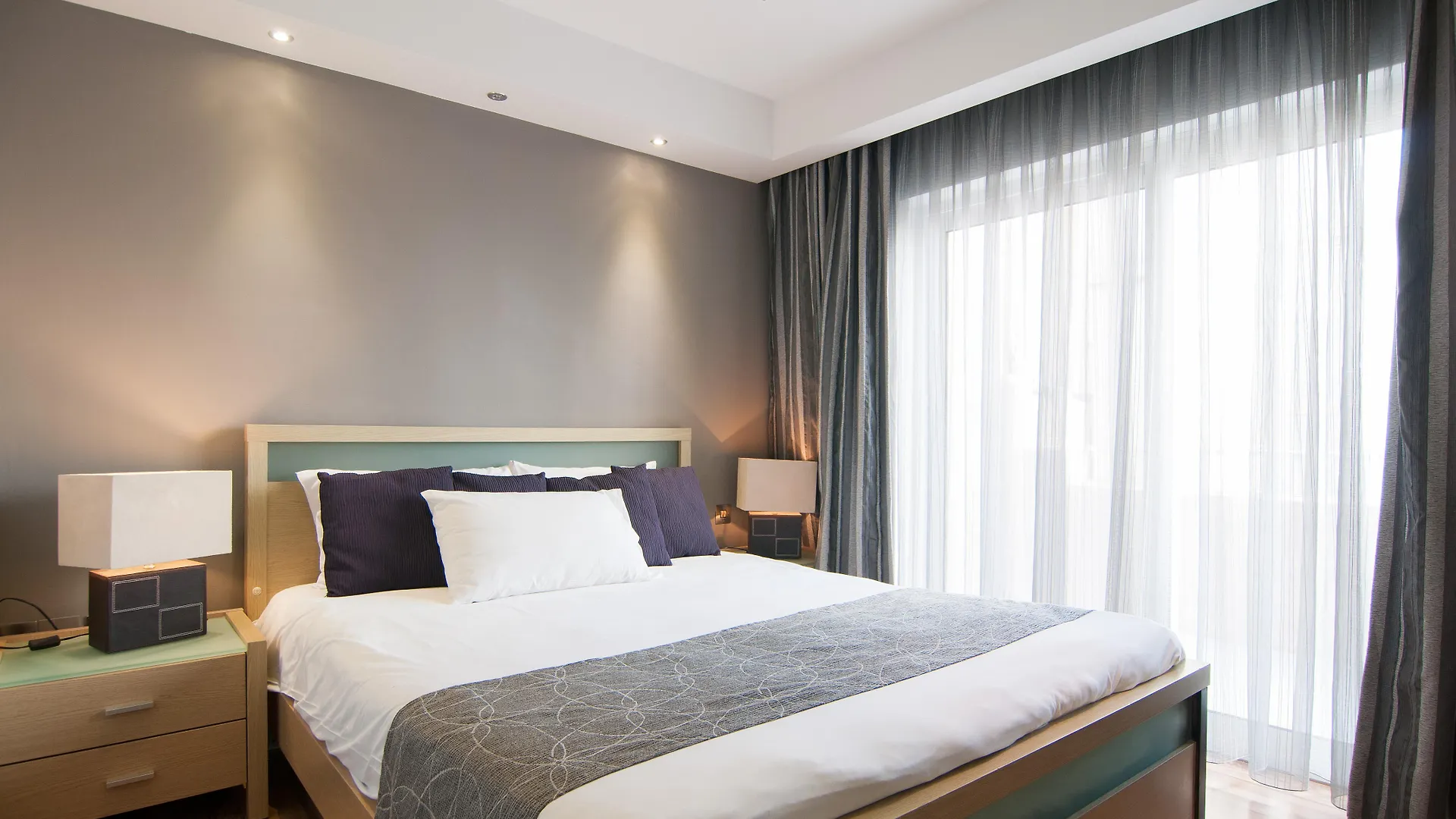 Pebbles Boutique Aparthotel Sliema